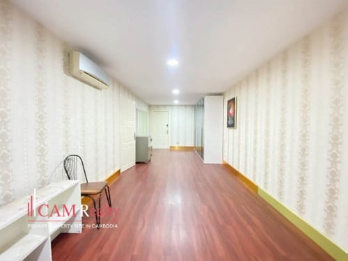 4 BR Link Villa For Rent In Borey Elite Town