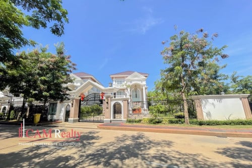 5 BR Corner Prince Villa For Rent In Peng Huoth The Star Platinum Eco Varanda