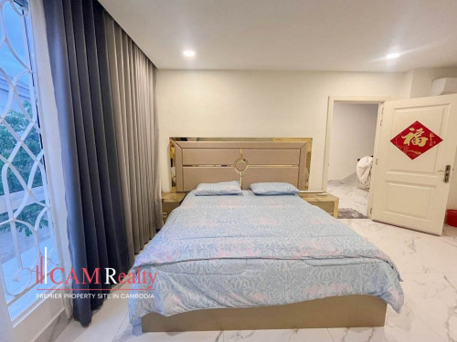 5 BR Corner Prince Villa For Rent In Peng Huoth The Star Platinum Eco Varanda