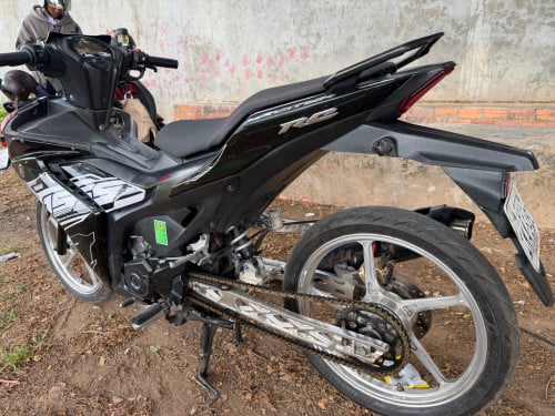 750 ចរចារ
