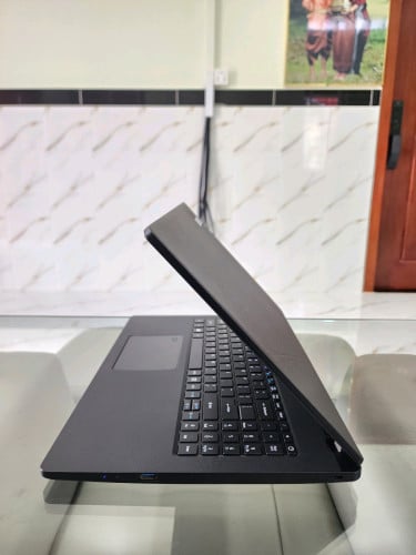 Acer TravelMate ស្អាត 99%