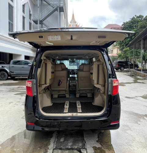 Alphard​ 2015​ ស្ពិច​អារ៉ាប់​ឆ្វេង​ហ្សុីន​(ម្ចាស់​ដេីម​)