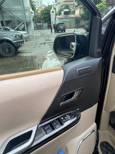 Alphard​ 2015​ ស្ពិច​អារ៉ាប់​ឆ្វេង​ហ្សុីន​(ម្ចាស់​ដេីម​)