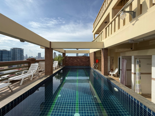 Apartment for rent at 7 Makara