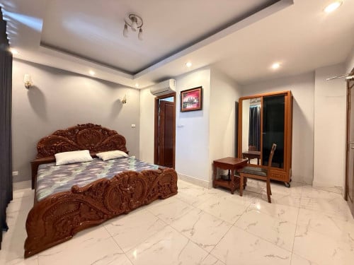 Apartment for rent at 7 Makara