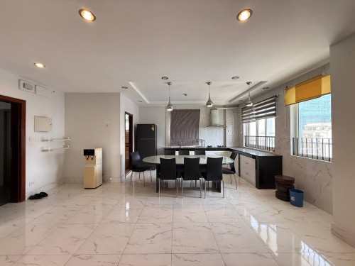 Apartment for rent at 7 Makara
