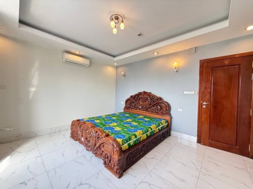 Apartment for rent at 7 Makara