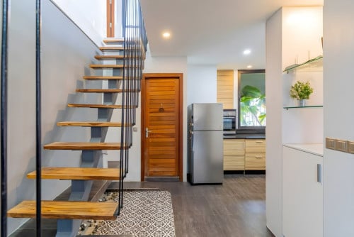 Apartment For Rent: Renovated 3BR Apartment