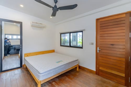 Apartment For Rent: Renovated 3BR Apartment