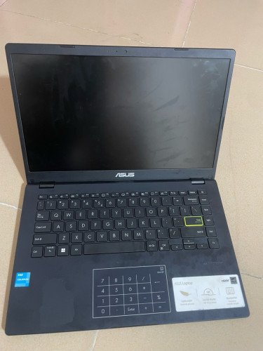 ASUS
