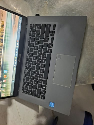 ASUS​ Vivobook X​ 415 M