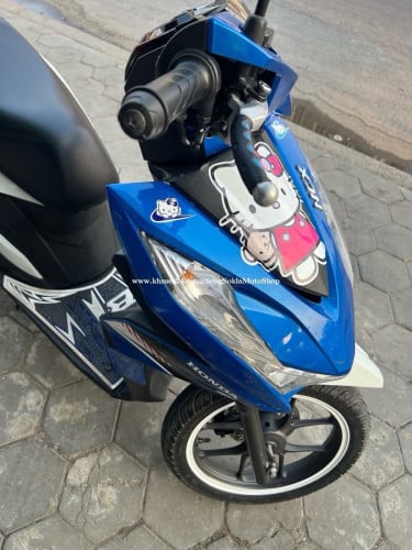 Beat024ម្ចាស់ដេីម លេខម៉ាសុីន7777 អាវស្គុត មានលក់នៅហាង (សេង សុខឡា 9999)