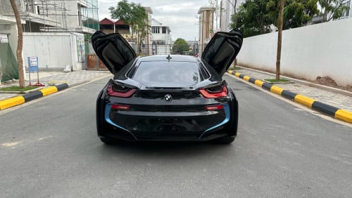 BMW i8 full Option 2015 លក់ 29500$ចចារ ចង់បង់រំលោះក៏បាន