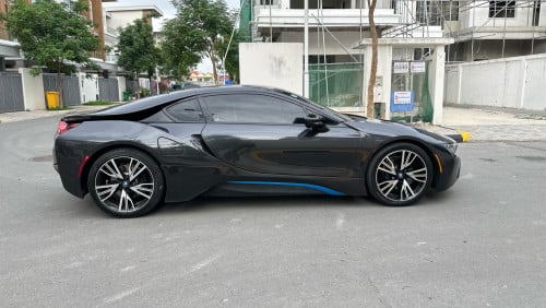 BMW i8 full Option 2015 លក់ 29500$ចចារ ចង់បង់រំលោះក៏បាន