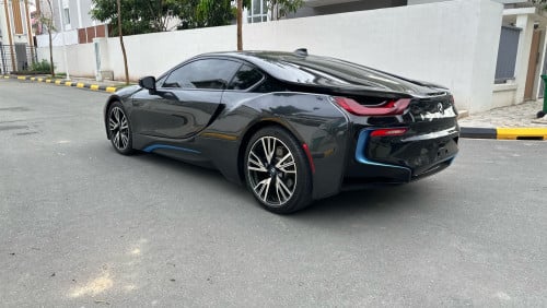 BMW i8 full Option 2015 លក់ 29500$ចចារ ចង់បង់រំលោះក៏បាន
