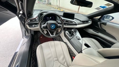 BMW i8 full Option 2015 លក់ 29500$ចចារ ចង់បង់រំលោះក៏បាន