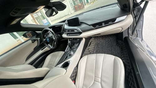 BMW i8 full Option 2015 លក់ 29500$ចចារ ចង់បង់រំលោះក៏បាន