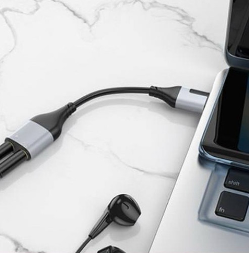Boro 2 in 1 USB-A to 3.5MM