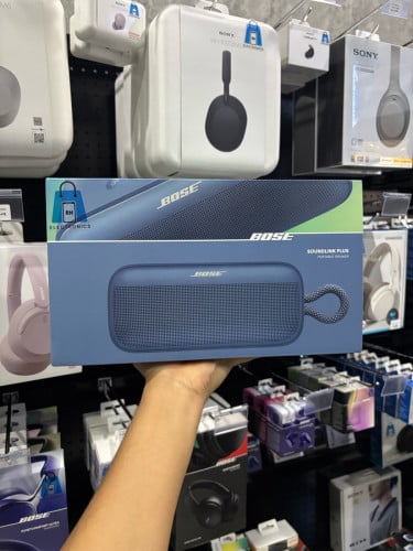 Bose SoundLink Plus Blue 1 Year warranty