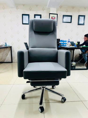 Boss Premium chair