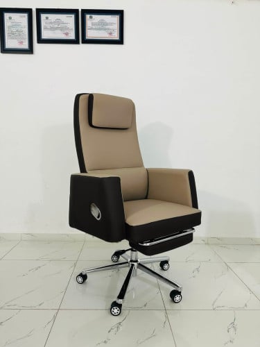 Boss Premium chair