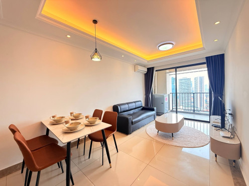 CONDO FOR RENT📍St. 60m (R&F City)
