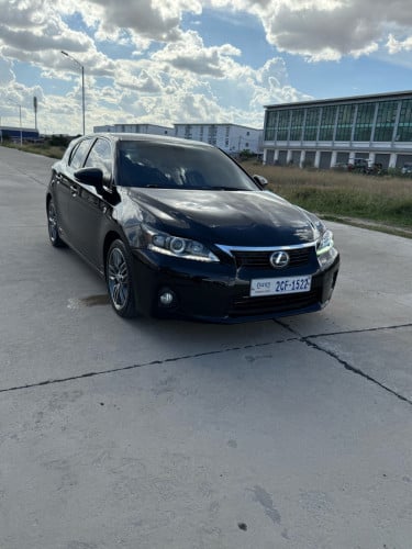 CT200h 013full F-sport ឡានថ្មី