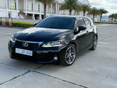 CT200h 013full F-sport ឡានថ្មី