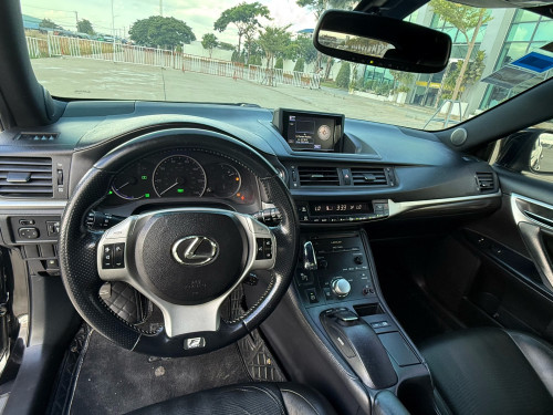 CT200h 013full F-sport ឡានថ្មី