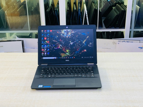 Dell Latitude 7270 12.5”Key Light
