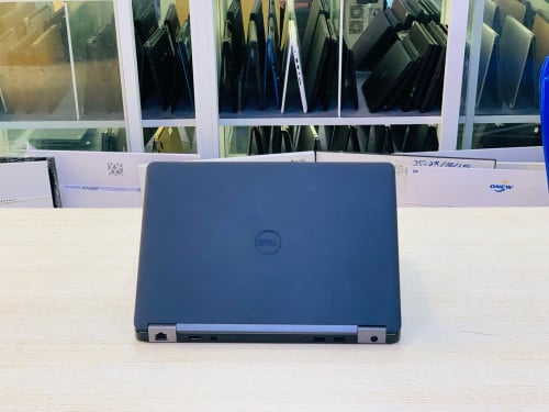 Dell Latitude 7270 12.5”Key Light