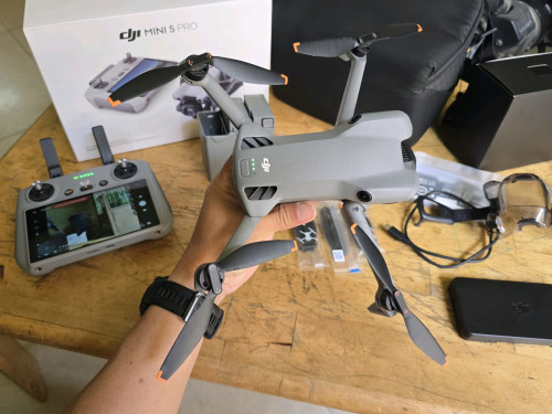 DJI MINI 5 PRO Fly More Combo Plus (DJI RC 2) + DJI ND Filter, Used Condition like new 99%