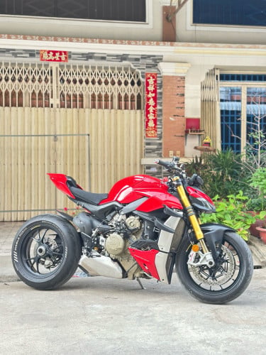 Ducati Streetfigter V4s