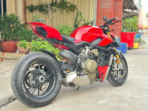 Ducati Streetfigter V4s