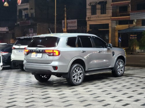 Ford Everest Titanium 2023