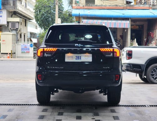 Ford Everest Titanium 2023