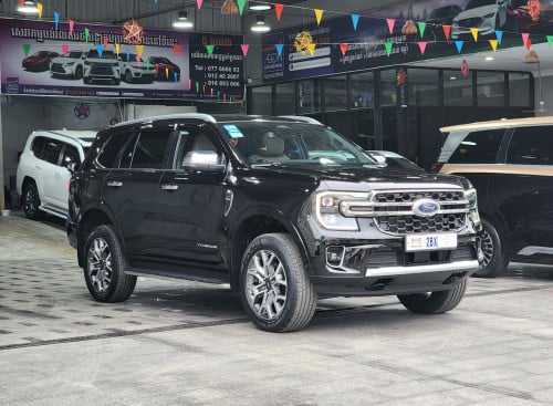 Ford Everest Titanium 2023