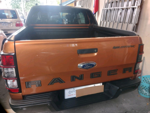 Ford ranger សេរី 2019 តម្លៃ $32,000(ចរចារ) ទឹកថ្នាំហ្ស៊ីន ធានាទិញចូលវិញ រឺប្តូរសេរី គិតតាមហាងឆេង