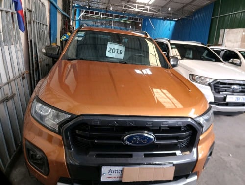 Ford ranger សេរី 2019 តម្លៃ $32,000(ចរចារ) ទឹកថ្នាំហ្ស៊ីន ធានាទិញចូលវិញ រឺប្តូរសេរី គិតតាមហាងឆេង