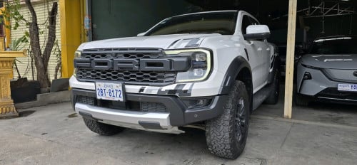 Ford Raptor 2023 ធានាថ្មីស្រីនមូយជុំ
