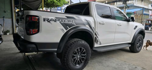 Ford Raptor 2023 ធានាថ្មីស្រីនមូយជុំ