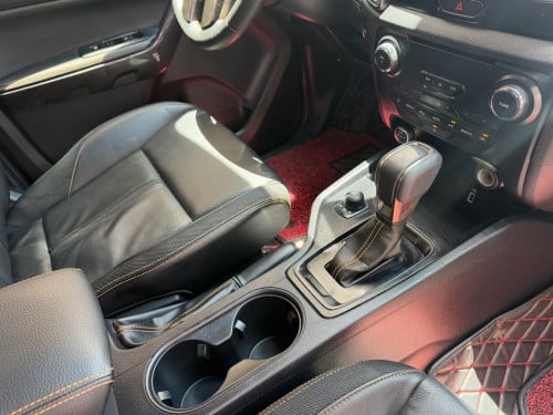 Ford Wildtrak 2019 ឡានថ្មីខ្ចី​