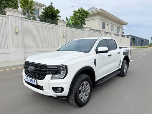 Ford XLT 2023 ស៊ីន១ជំុ