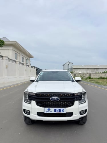 Ford XLT 2023 ស៊ីន១ជំុ