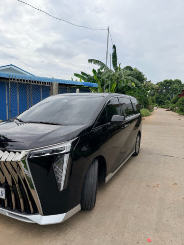 GAC GN8 ឡានប្រើផ្ទាល់ដៃ លក់ដូរសេរី អេក្រង់4ហ្វូលពេញ