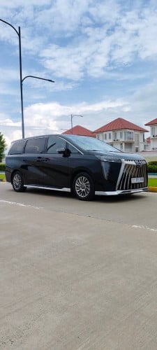 GAC M8 ឆ្នាំ2024 ឡានទើបប្រើបាន20000Km ឡានធានាជូនបងអត់បុកអត់ប៉ះធានាប្រអប់លេខធានាម៉ាស៊ីនធានា
