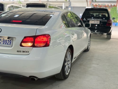 GS300 06 ប៉ុង1 ក្នុង ប្រផេះ