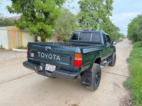 hilux 1994 លេខដៃប៉ុង2 សាំងv6 ហ្សុីនមួយជុំ សានុំកំរជួយ 💚👍🏻090329265 ទីតាំងកំពង់ចាម 📞☎️