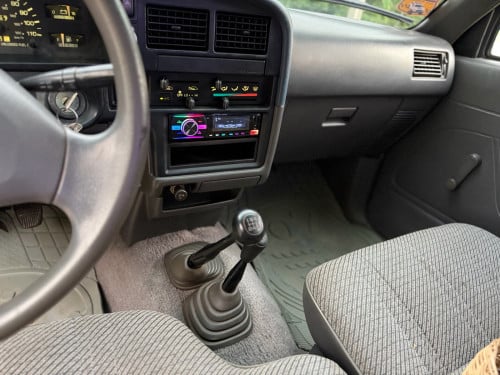 hilux 1994 លេខដៃប៉ុង2 សាំងv6 ហ្សុីនមួយជុំ សានុំកំរជួយ 💚👍🏻090329265 ទីតាំងកំពង់ចាម 📞☎️
