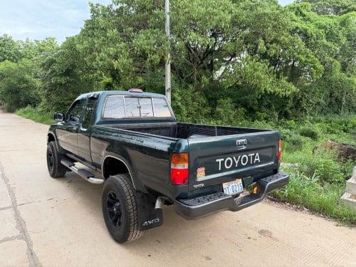 hilux 1994 លេខដៃប៉ុង2 សាំងv6 ហ្សុីនមួយជុំ សានុំកំរជួយ 💚👍🏻090329265 ទីតាំងកំពង់ចាម 📞☎️